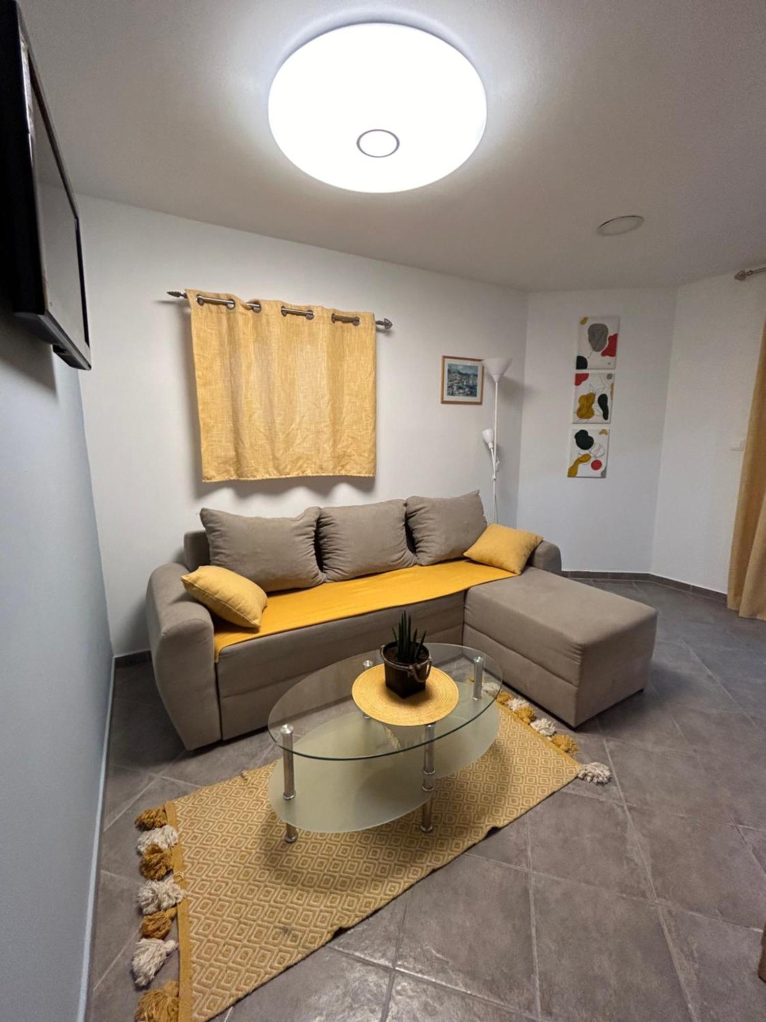 Apartments Tommi 드라말리 외부 사진