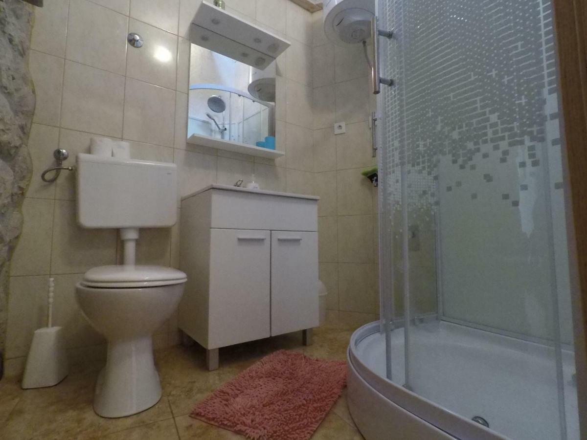 Apartments Tommi 드라말리 외부 사진